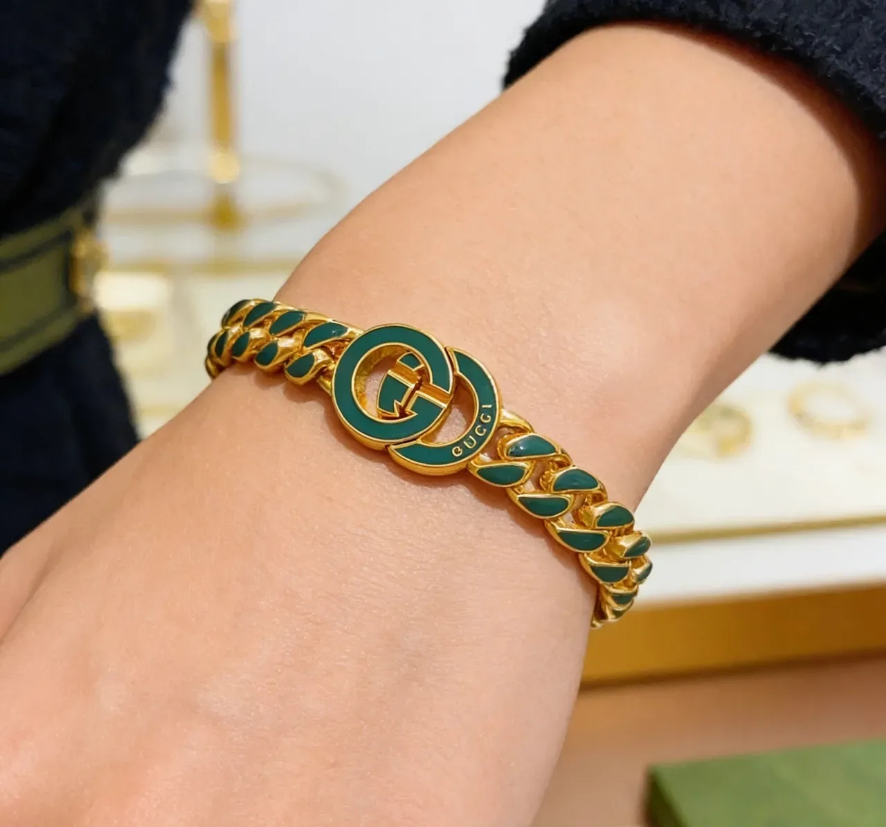 Gucci GG Marmont Green Enamel Curb-Link Bracelet 9
