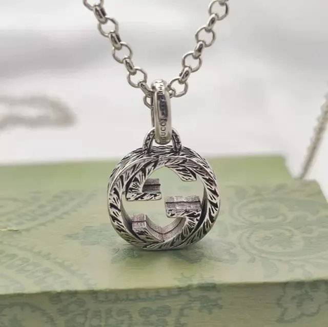 Gucci GG Marmont Interlocking G Silver-Tone Necklace 2