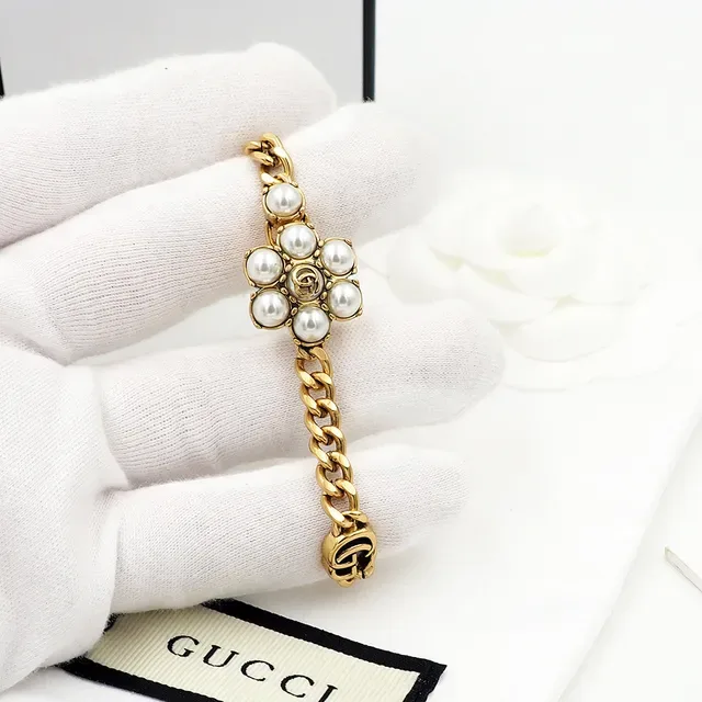 Gucci GG Marmont Pearl Cluster Gold-Tone Chain Bracelet 2