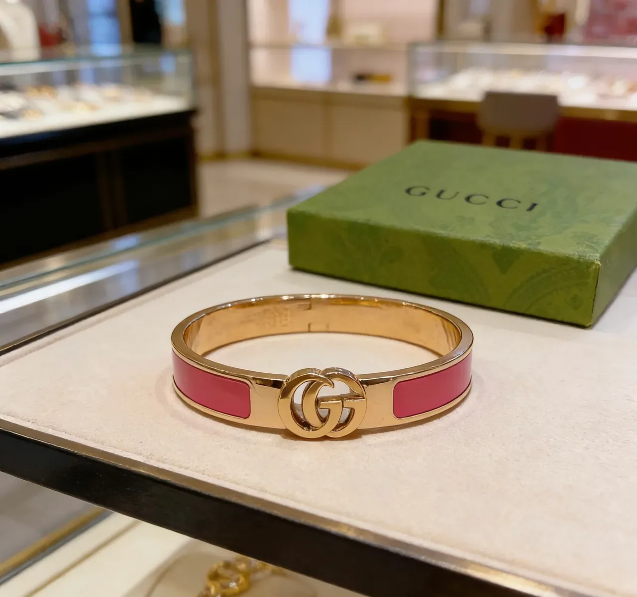 Gucci GG Marmont Pink Enamel Gold-Tone Hinged Bracelet 9