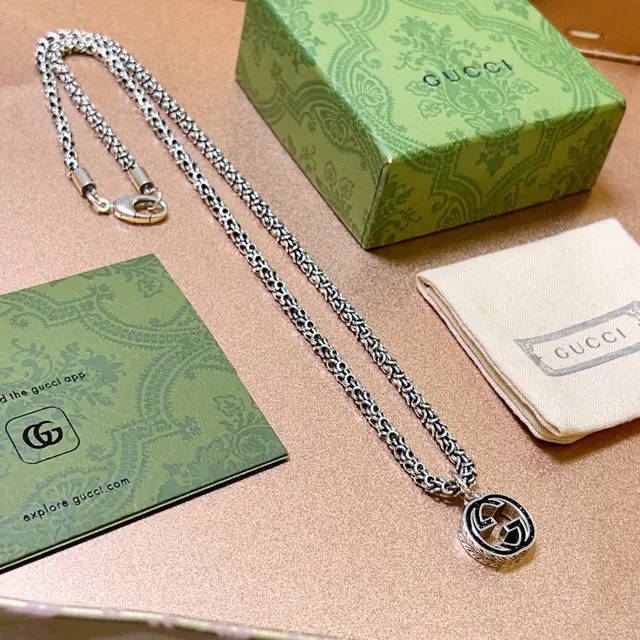 Gucci GG Marmont Silver Black Byzantine-Link Chain Interlocking Double-G Pendant Necklace 6