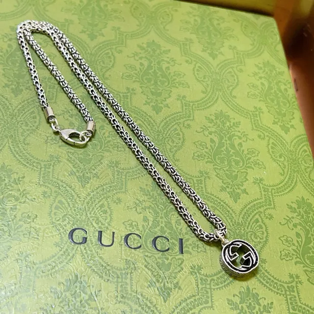 Gucci GG Marmont Silver Black Byzantine-Link Chain Interlocking Double-G Pendant Necklace 7