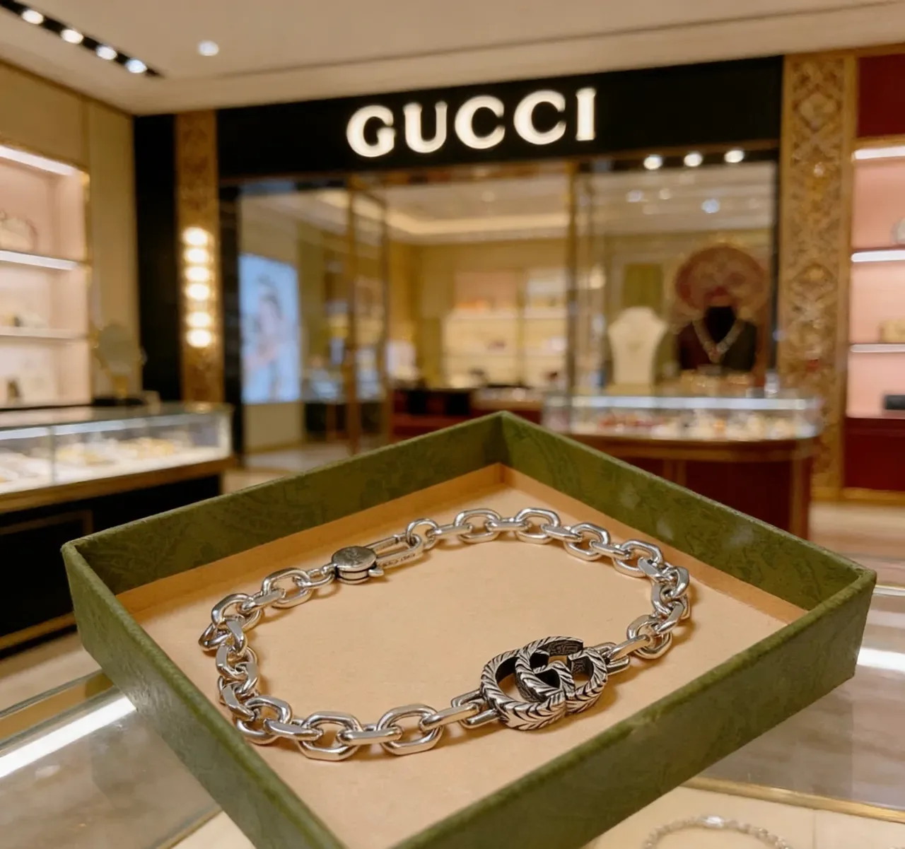 Gucci GG Marmont Silver Chunky Curb Chain Twisted Rope-Textured Double-G Clasp Bracelet 6