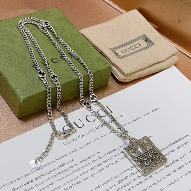 Gucci GG Marmont Silver Curb Chain Square Engraved Pendant Necklace 3