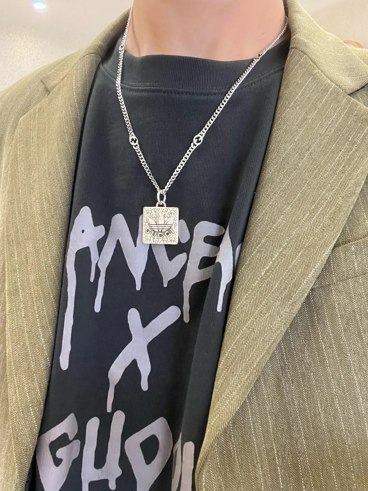 Gucci GG Marmont Silver Curb Chain Square Engraved Pendant Necklace 8