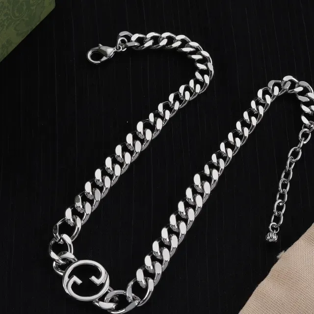 Gucci GG Marmont Silver Curb-Link Chain Interlocking G Logo Charm Necklace 4