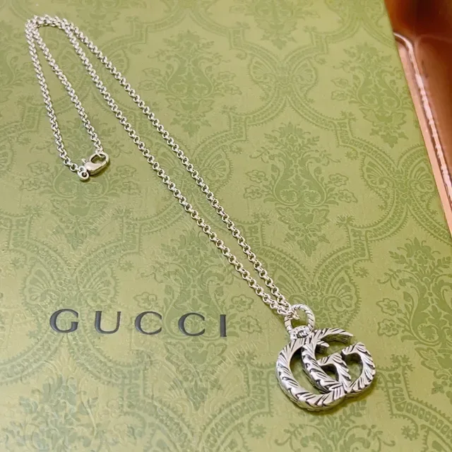 Gucci GG Marmont Textured Interlocking G Pendant Necklace 9