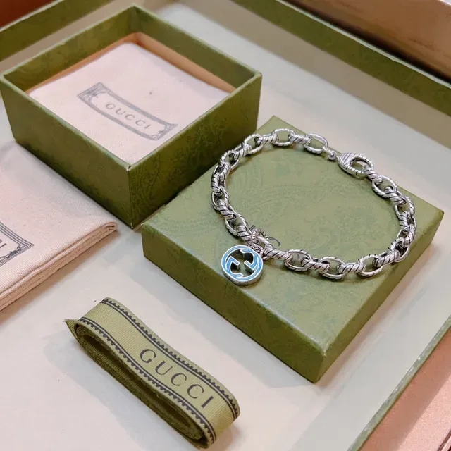 Bracelet Gucci GG Marmont Chaîne Twisted Rope-Link avec Charm GG Émaillé 7