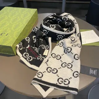 Gucci GG Monogram কালো সাদা দ্বিপার্শ্ব বোনা আন্তঃসংযুক্ত কশ্মীর শাল
