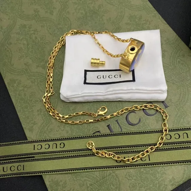 Gucci Gold Blue Link Chain Circular Enamel Pendant Necklace 2
