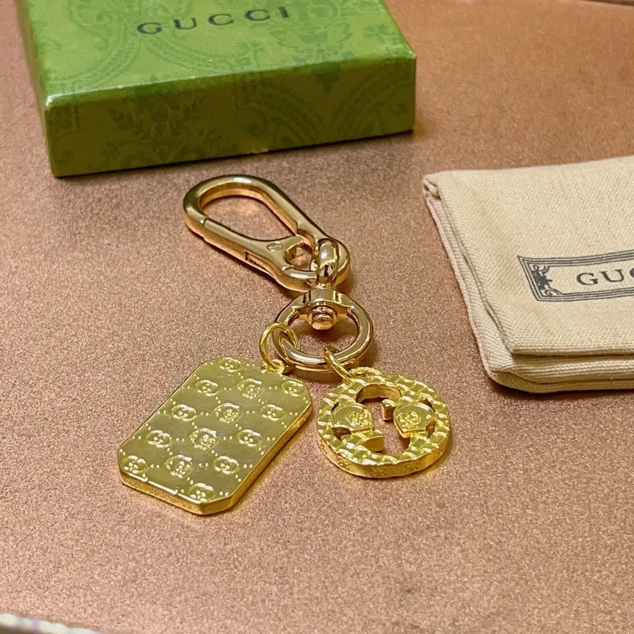 Gucci Gold Green Metal Double G Logo Charm Jewelry 3