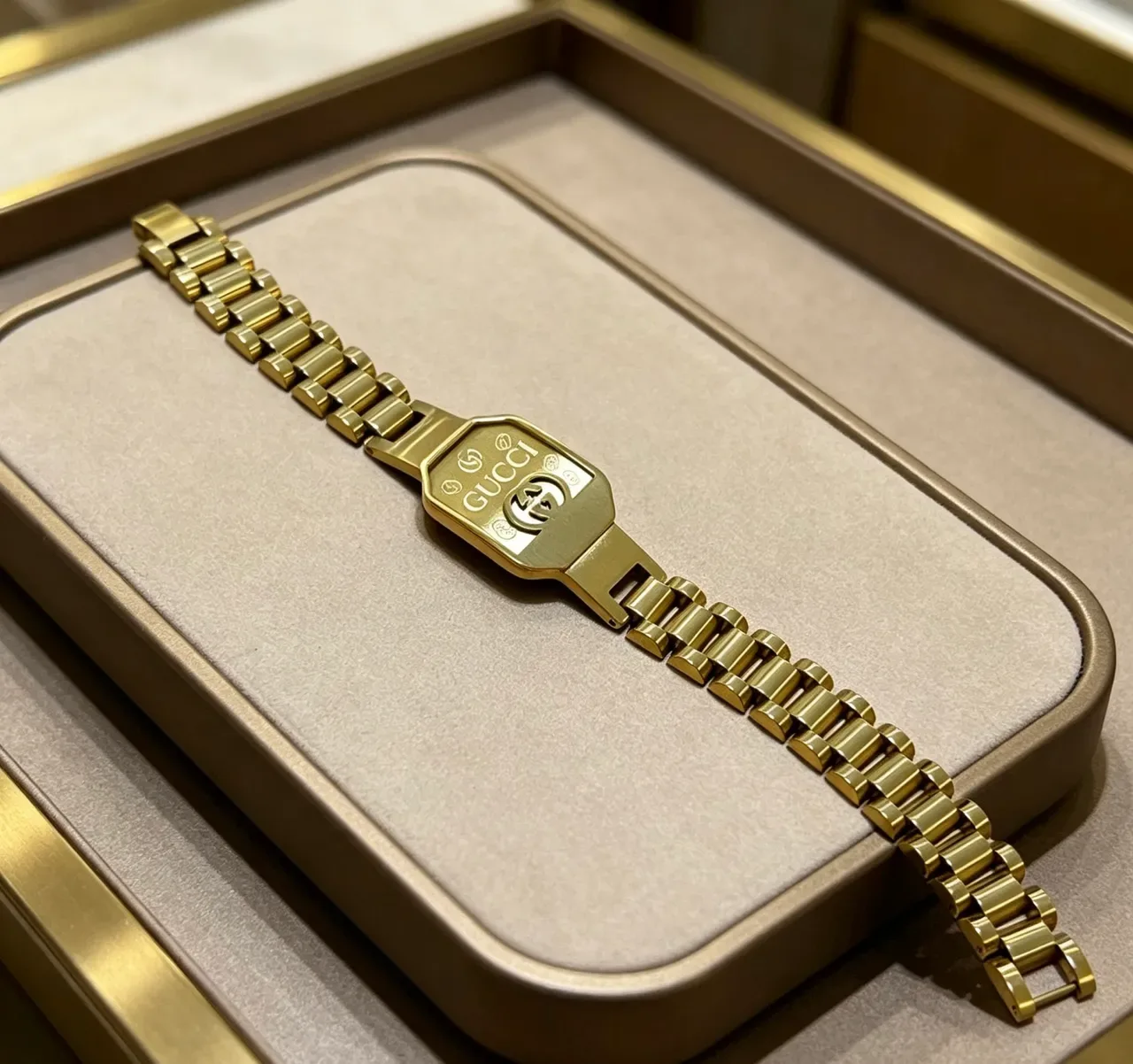 Gucci Gold Octagonal Engraved Plaque Polished Metal Bracelet 7