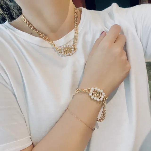 Gucci Gold White Curb Pearl-Embellished Double G Logos Chain Bag 9