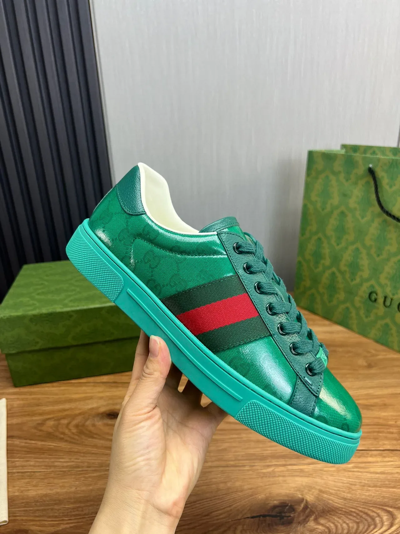 Gucci Vert Bleu Haut Brillant GG Monogram Print Sneakers Lifestyle 7