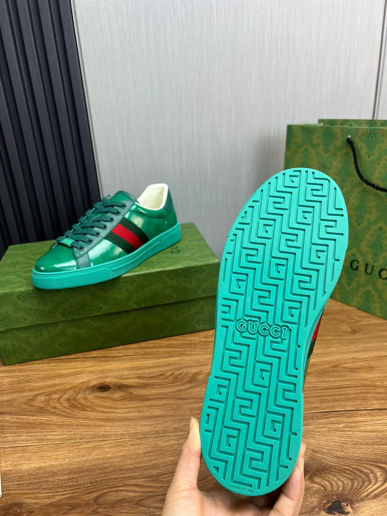 Gucci Vert Bleu Haut Brillant GG Monogram Print Sneakers Lifestyle 9
