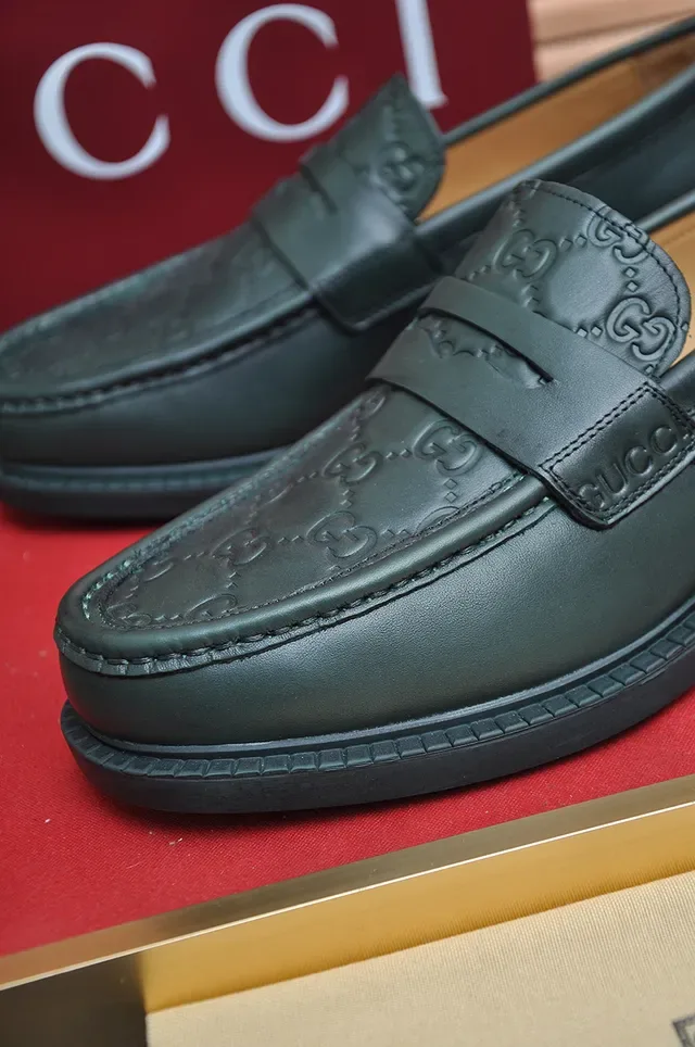 Gucci Green Leather Penny Moc-Toe Stitching Loafer 2