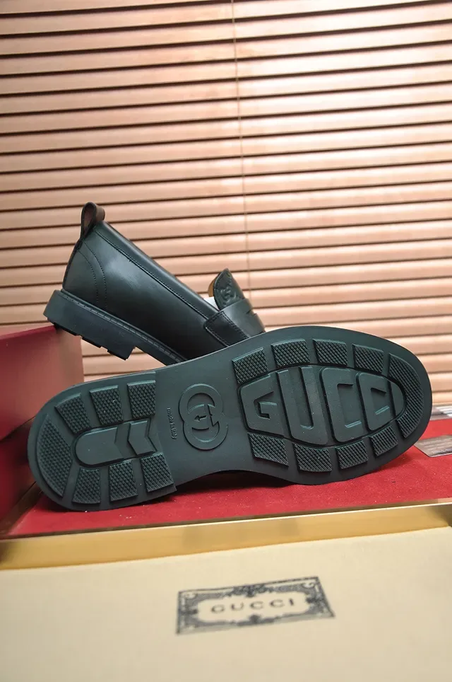 Gucci Green Leather Penny Moc-Toe Stitching Loafer 3