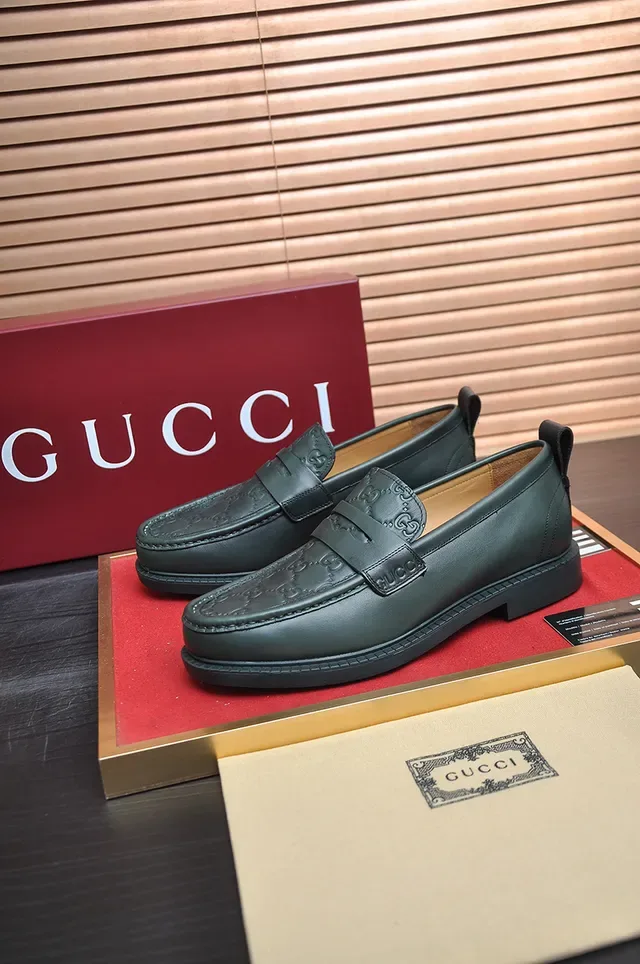 Gucci Green Leather Penny Moc-Toe Stitching Loafer 4