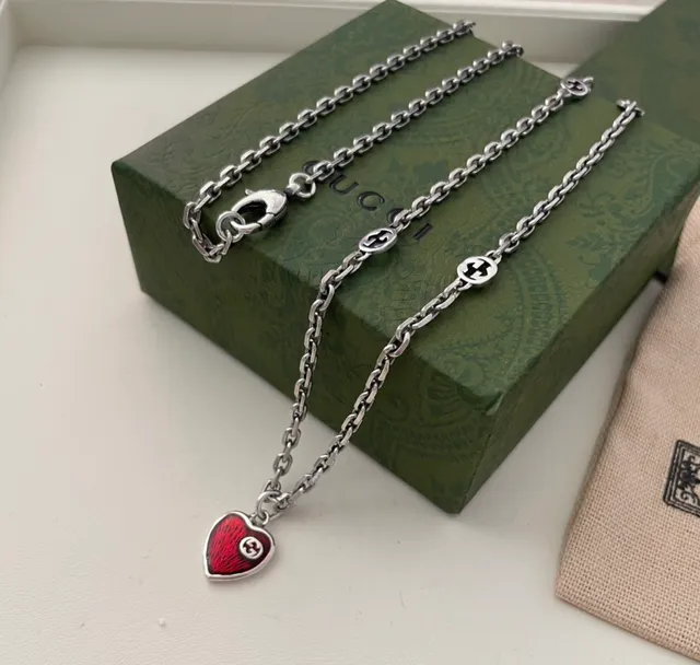 Gucci Heart Collection Red Enamel and Interlocking G Chain Bracelet 6
