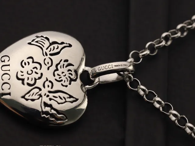 Gucci Heart Pendant Engraved Floral Butterfly Silver Necklace 4
