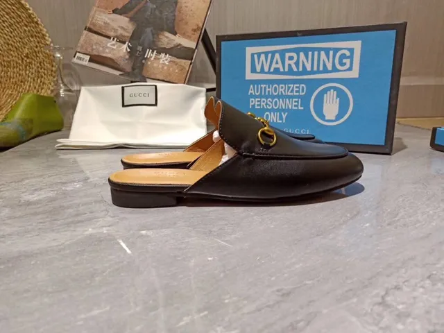 Gucci Horsebit 1955 Couro Preto Horsebit Dourado Mulas Mocassins 2