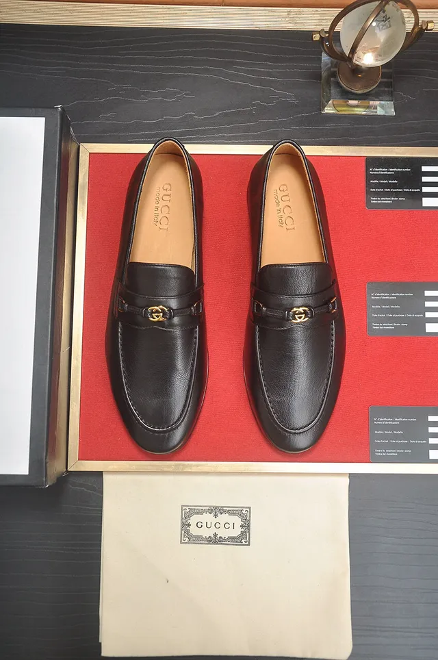 Gucci Horsebit 1955 Black Pebbled Leather Loafers 2