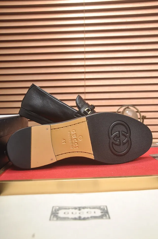 Gucci Horsebit 1955 Black Pebbled Leather Loafers 7