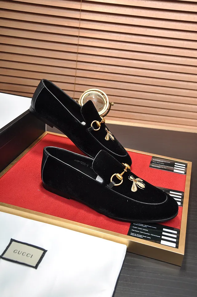 Gucci Horsebit 1955 Black Velvet Embroidered Bee Loafers 5
