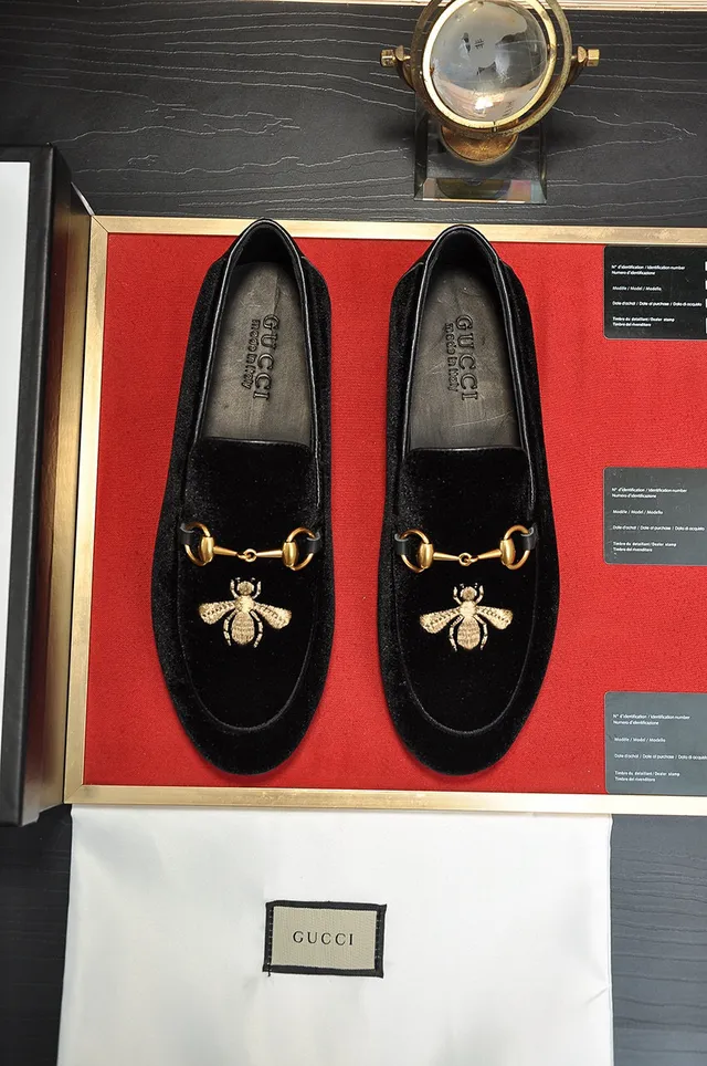 Gucci Horsebit 1955 Black Velvet Embroidered Bee Loafers 9