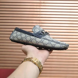 Gucci Horsebit 1955 GG Monogram 帆布乐福鞋