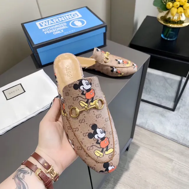 Gucci Horsebit 1955 Mickey Mouse Print Loafers 4