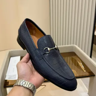 Gucci Horsebit 1955 Navy Croc-Embossed Leather लोफर्स