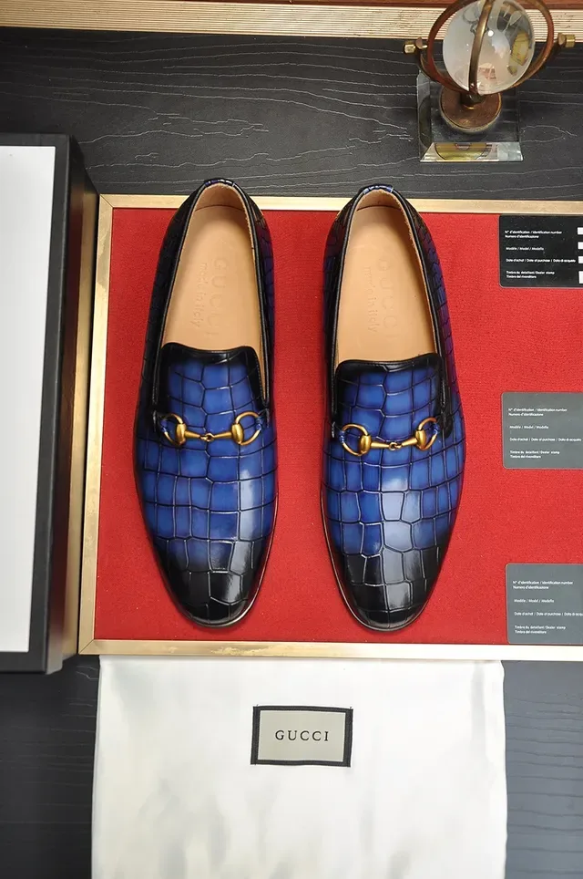 Gucci Horsebit 1955 Two-Tone Blue and Black Croc-Embossed Loafers 5
