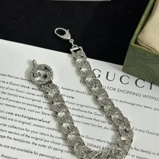 Gucci Icon Silver Ornate Scroll-Engraved Chunky Curb-Link Bracelet
