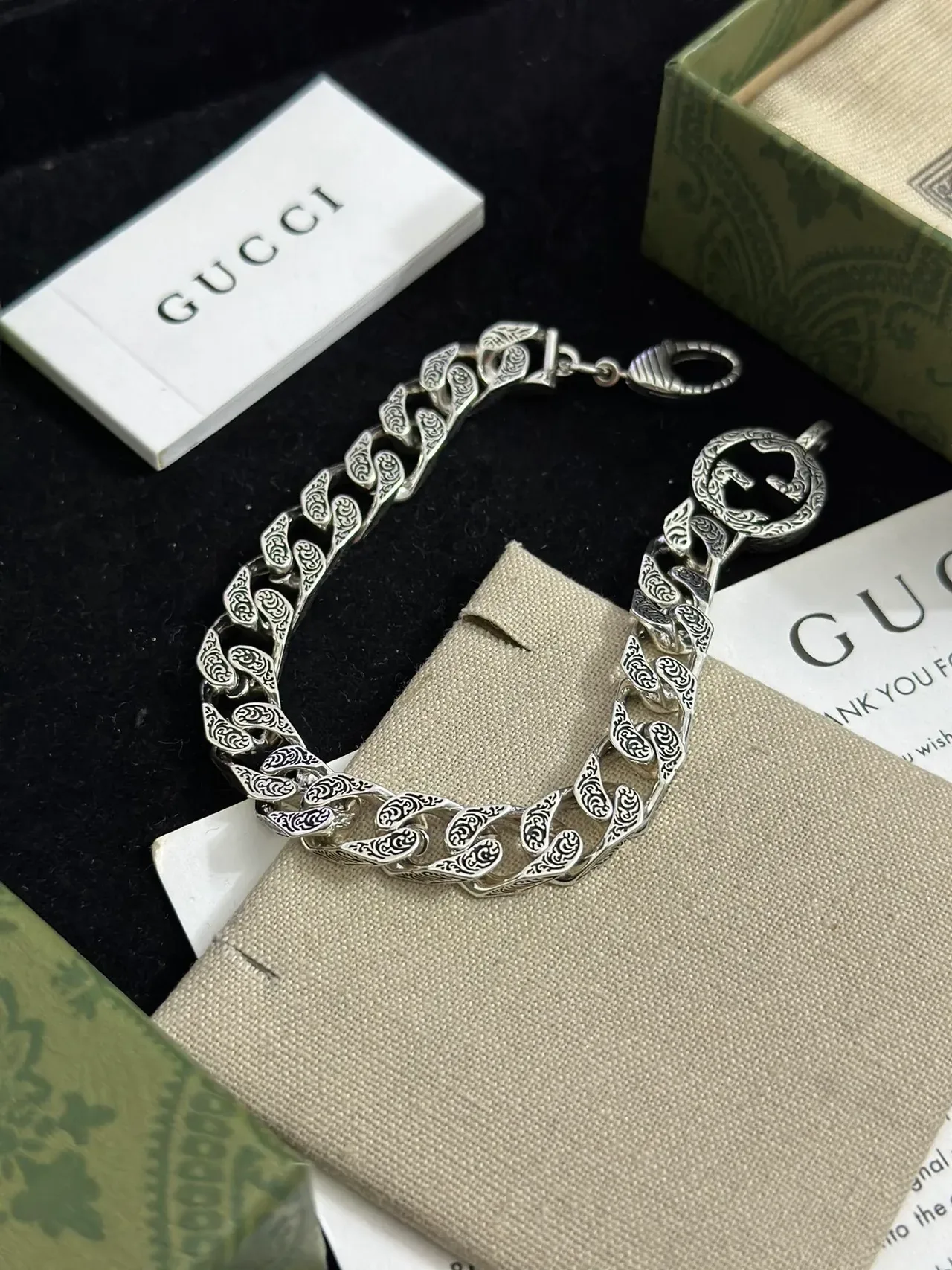 Gucci Icon Silver Ornate Scroll-Engraved Chunky Curb-Link Bracelet 2