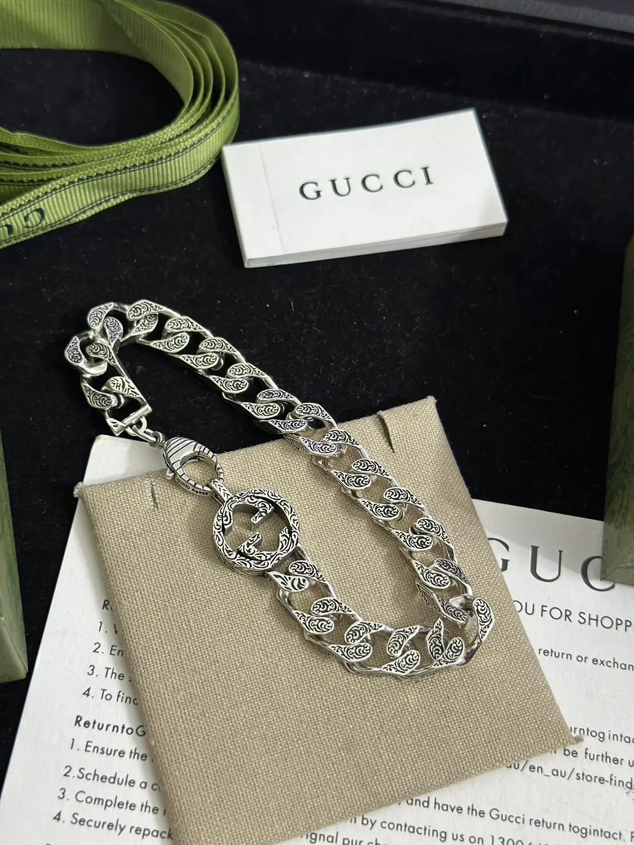 Gucci Icon Silver Ornate Scroll-Engraved Chunky Curb-Link Bracelet 5