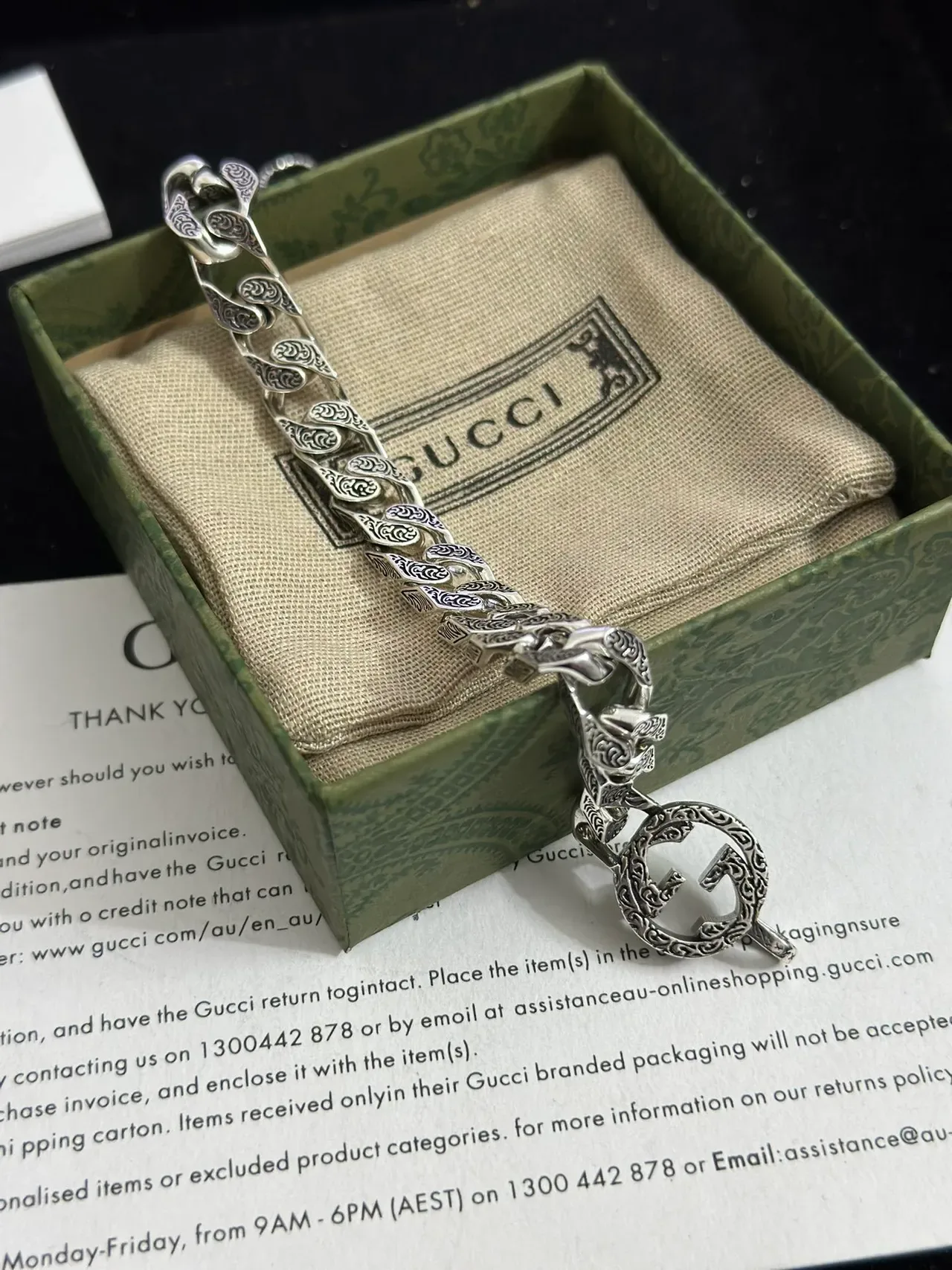 Gucci Icon Silver Ornate Scroll-Engraved Chunky Curb-Link Bracelet 7