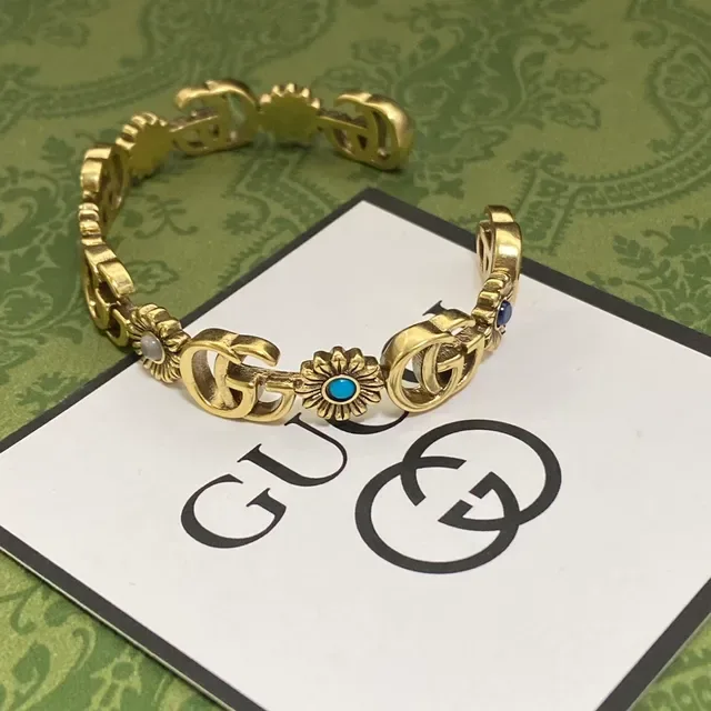 Gucci Interlocking G and Floral Motif Gold-Tone Bracelet 5