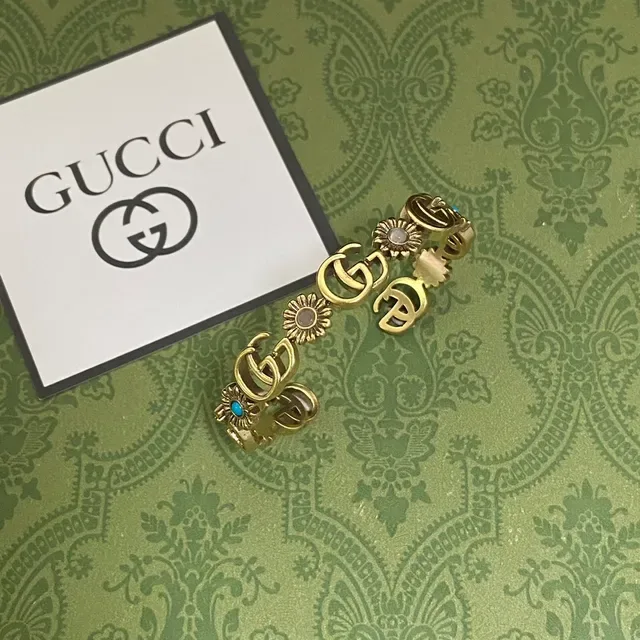 Gucci Interlocking G and Floral Motif Gold-Tone Bracelet 6