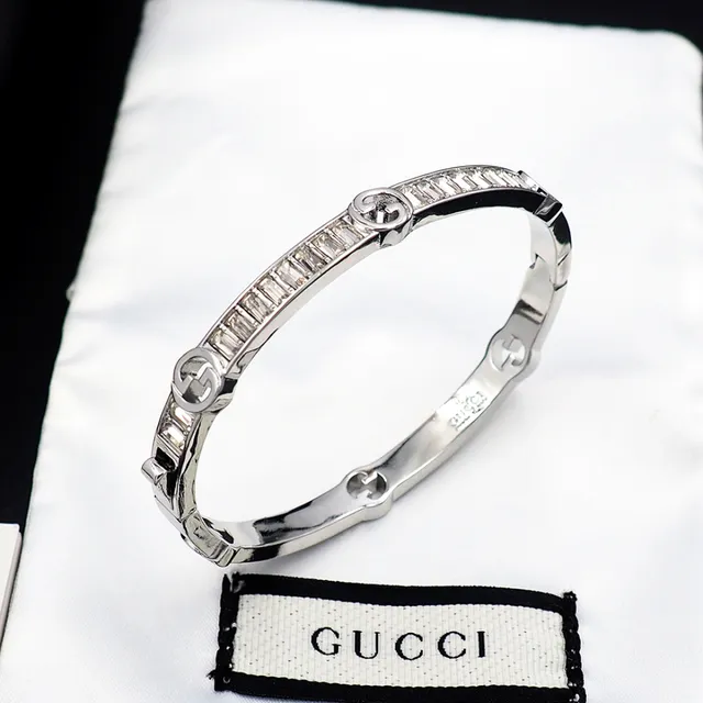 Gucci Interlocking G Baguette Crystal Bangle Bracelet 7