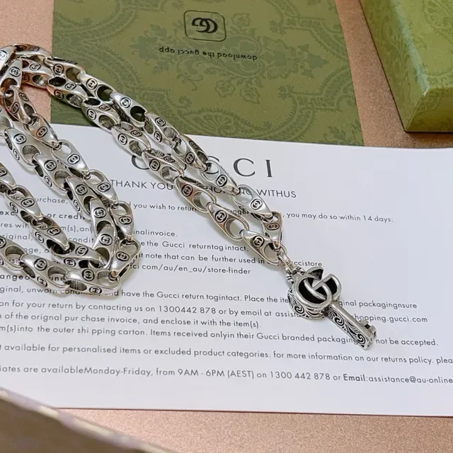 Gucci Interlocking G Logo Chain Key Pendant Necklace 3