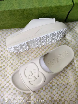 Gucci Interlocking G Logo Slide White Molded Rubber Slippers 4