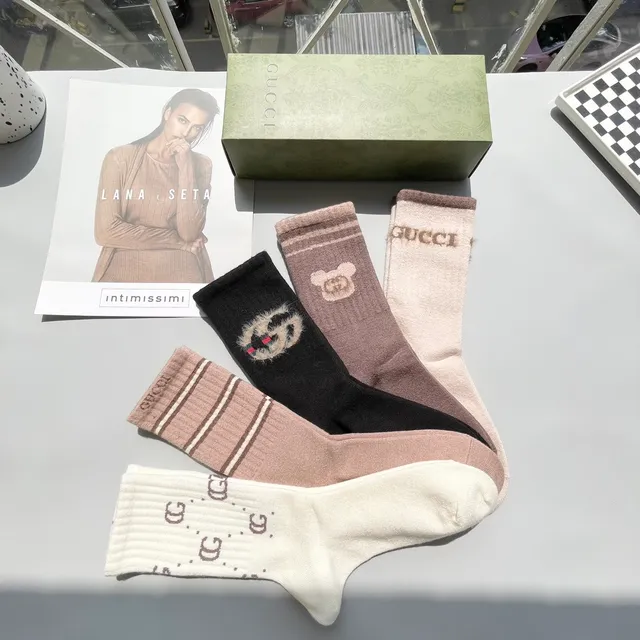 Chaussettes en maille avec logo et motif Gucci 5