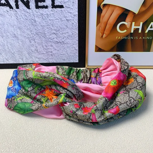 Gucci Multicolor Beige Twisted Knot GG Monogram Silk Scarf 4