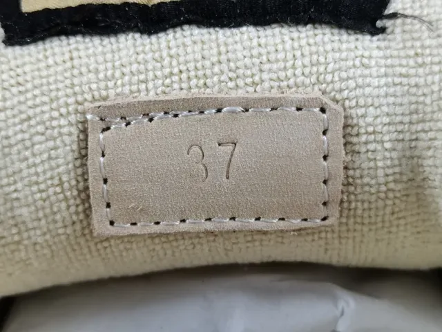 Gucci Multicolor Low-Top Color-Blocked Lifestyle Sneakers 12