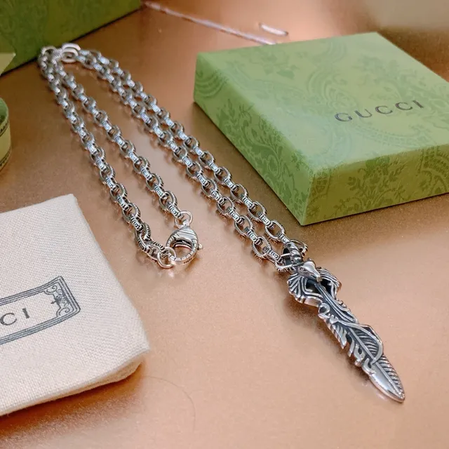 Gucci Ornate Silver Feather Animal Head Pendant Necklace 8