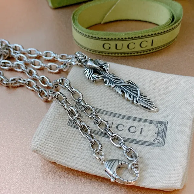 Gucci Ornate Silver Feather Animal Head Pendant Necklace 9