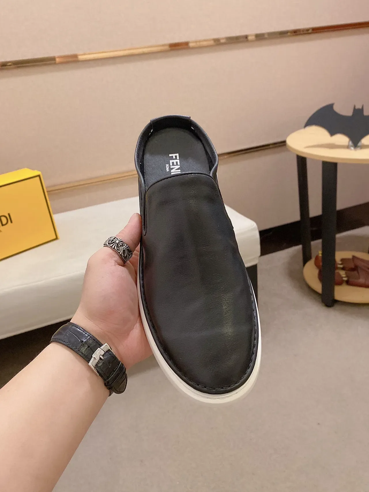 Gucci Princetown mocassins en cuir noir avec détail web 9