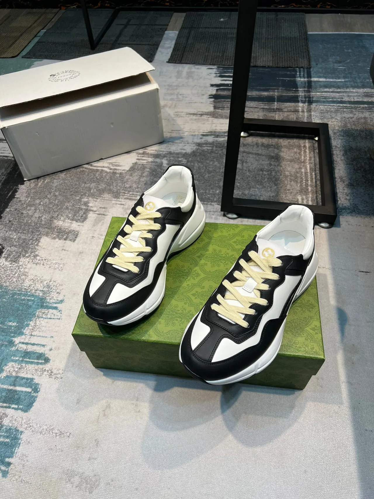Gucci Rhyton Black and White Leather Chunky Sneakers 4