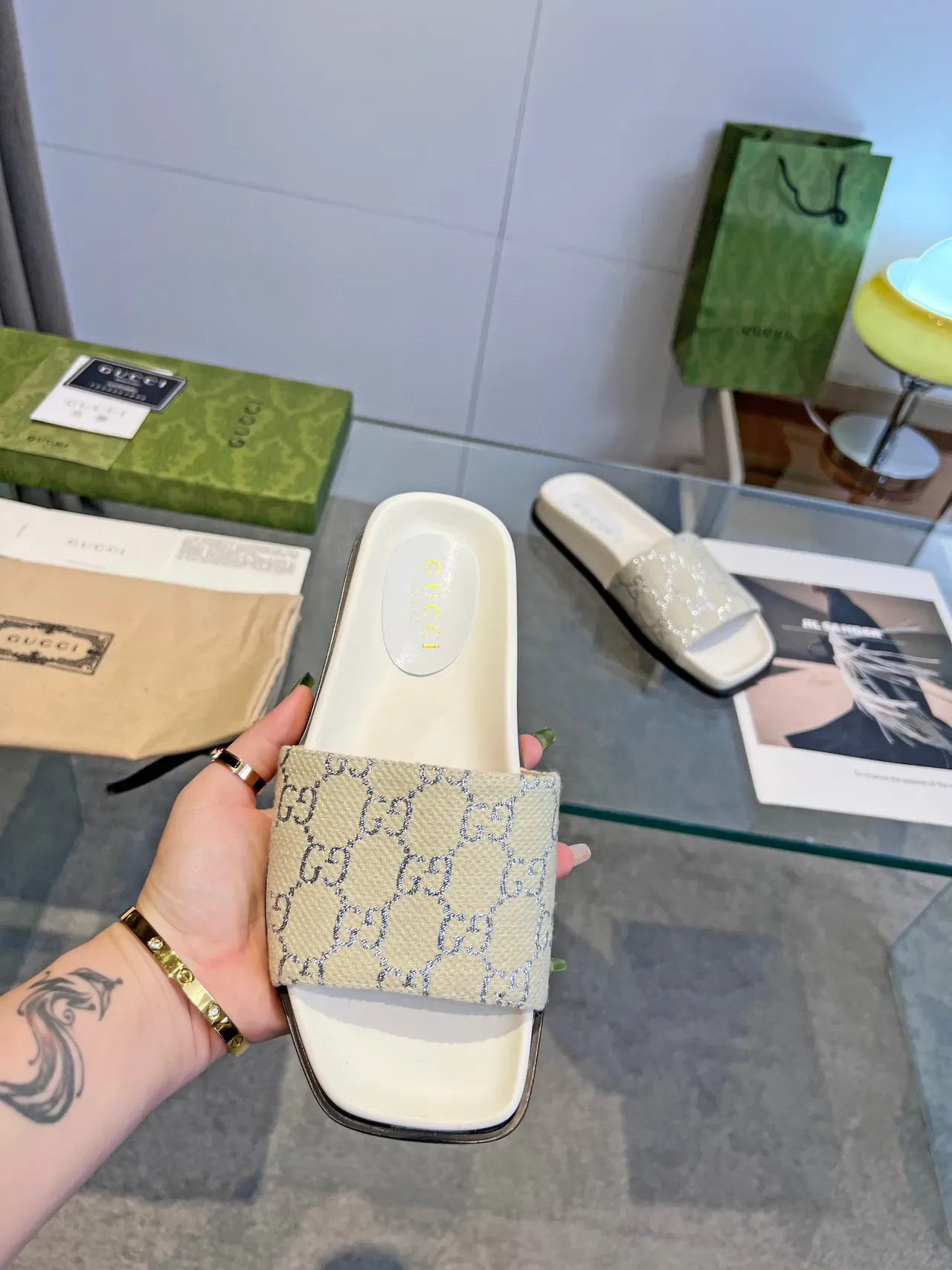 Gucci Screener Beige Glitter GG Monogram Chinelos 2